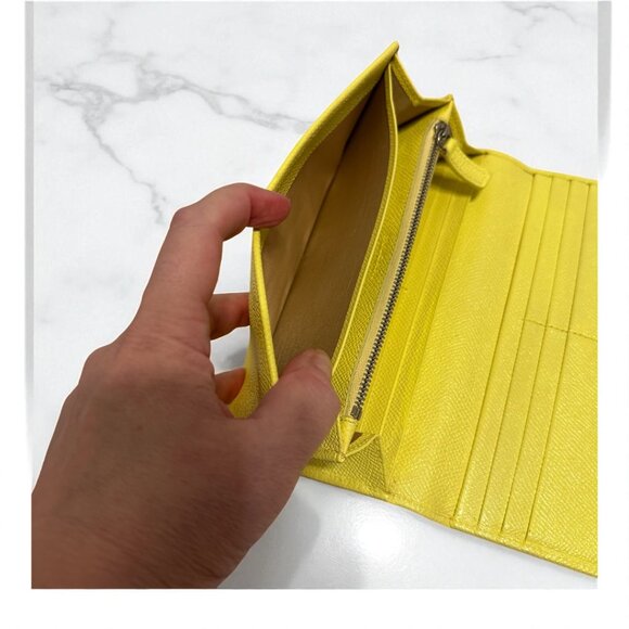 BVLGARI Clip closure Vibrant Yellow Bi-fold long wallet with silver hardware - Picture 8 of 11